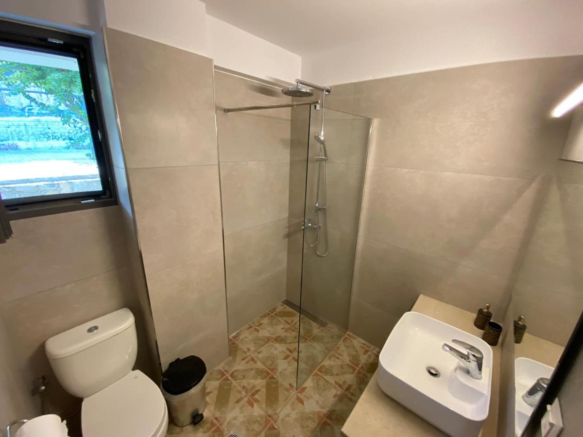 Mirovigli Family Rooms Lépedha Exterior foto