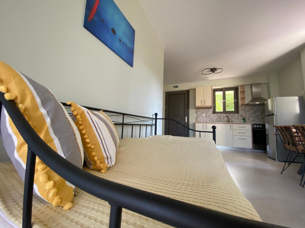 Mirovigli Family Rooms Lépedha Exterior foto